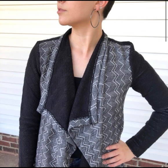 LUCKY BRAND Lotus Black Open Wrap Jacket - Picture 3 of 12